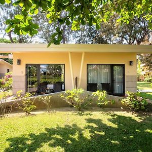 Garden Bungalow Twin Room Terrace	
